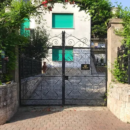 Apartment Magnolia Apartments, Di Garda